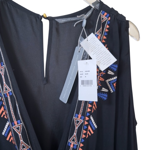 Twelfth Street Cynthia Black Detailed In V Neck Line Jumpsuit Size M - Picture 2 of 11